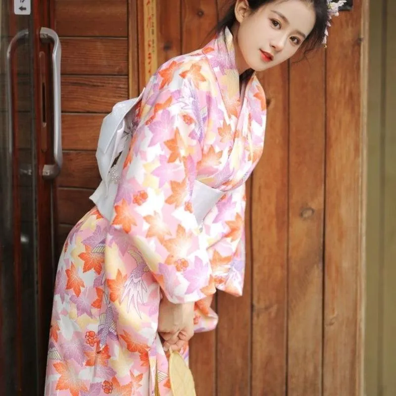 Kimono Japonais Fleuri Coloré