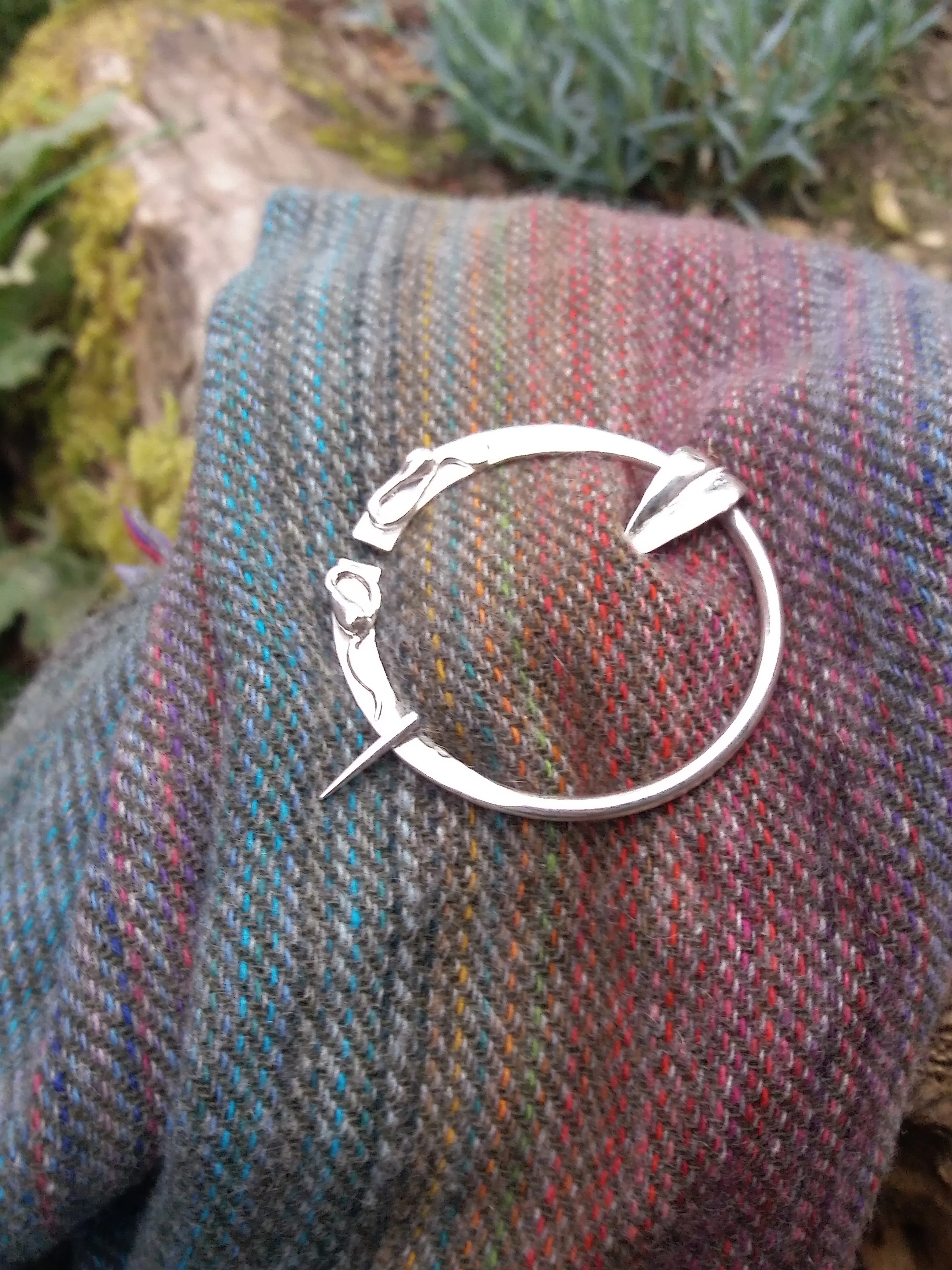 Leaf Penannular Pin