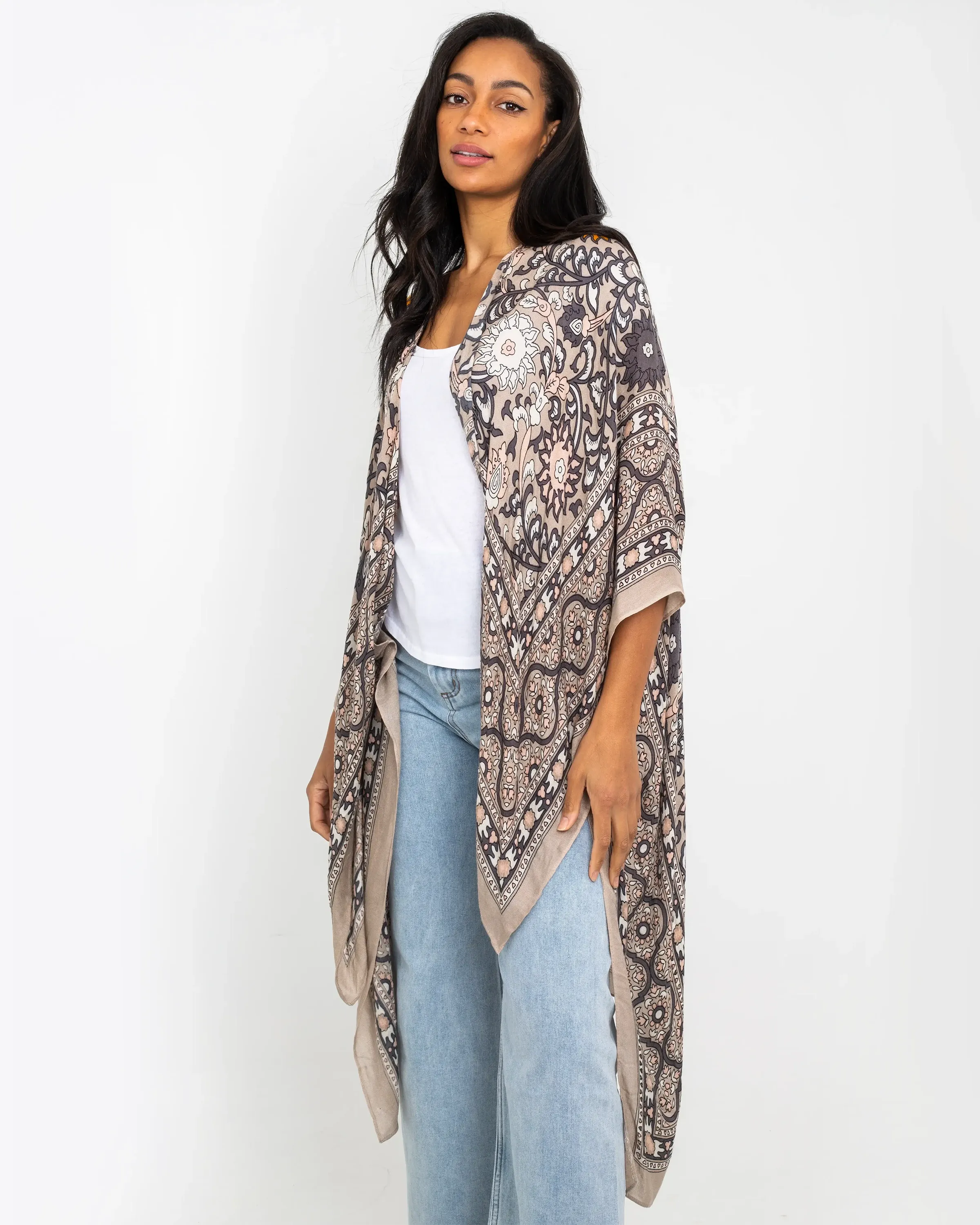 Magic Dance Border Print Kimono in Mushroom