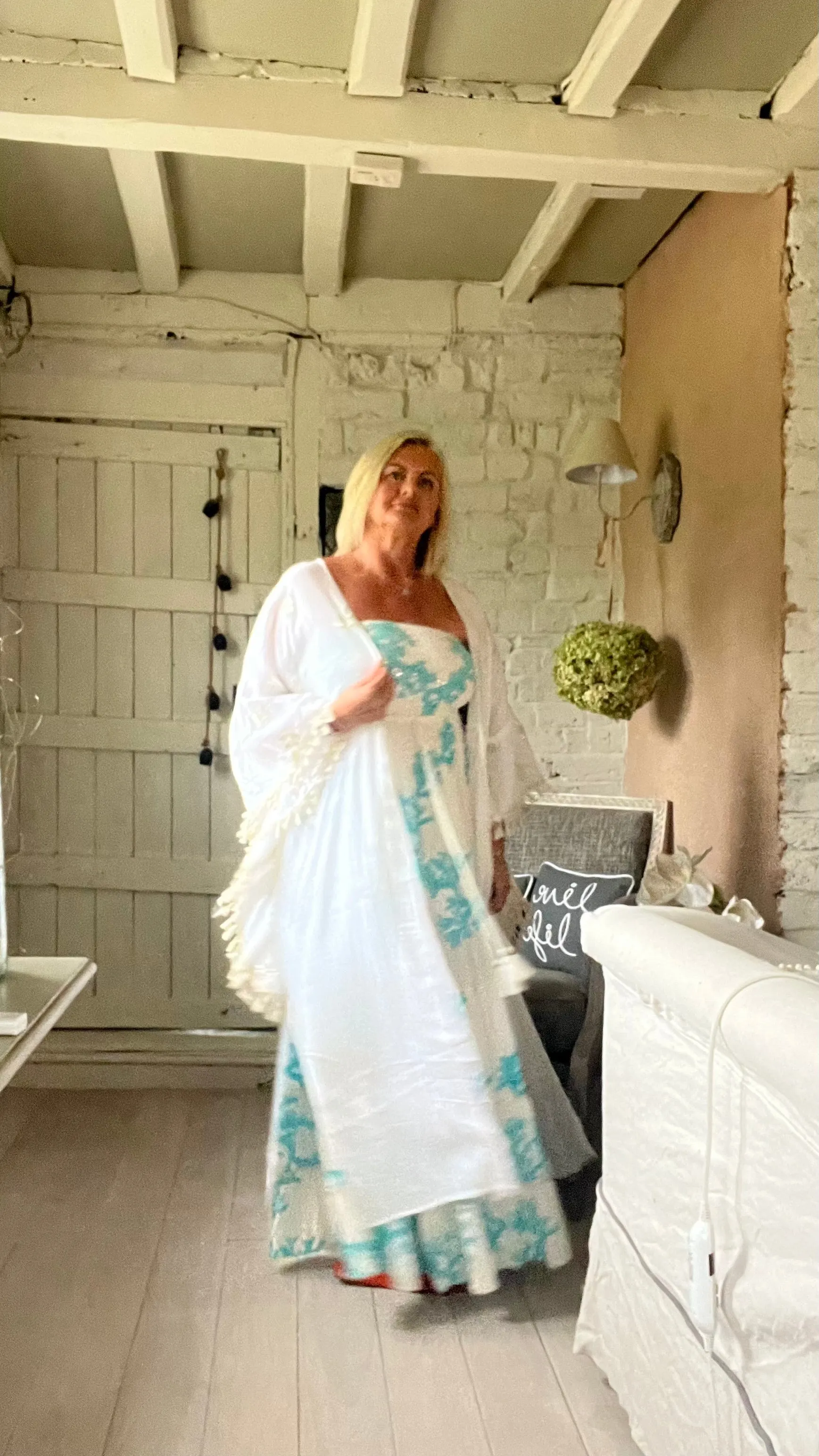 Portofino maxi Kimono white with silver inlaid detail one size