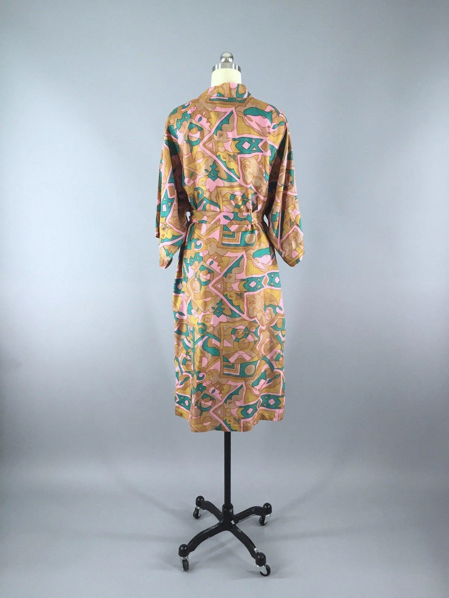 Raw Silk Sari Robe / Abstract Print