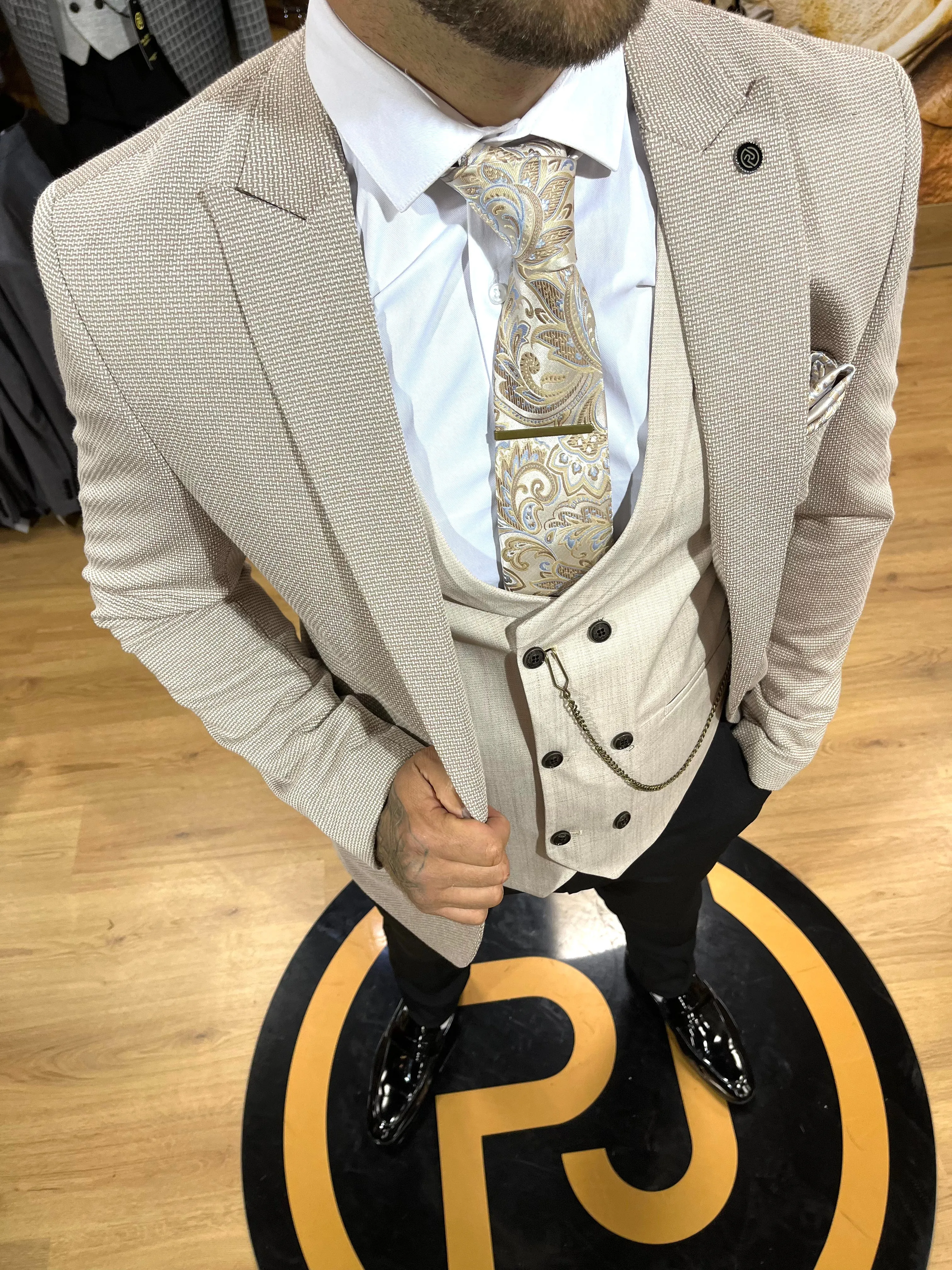 Ribery - Beige 3 Piece Suit