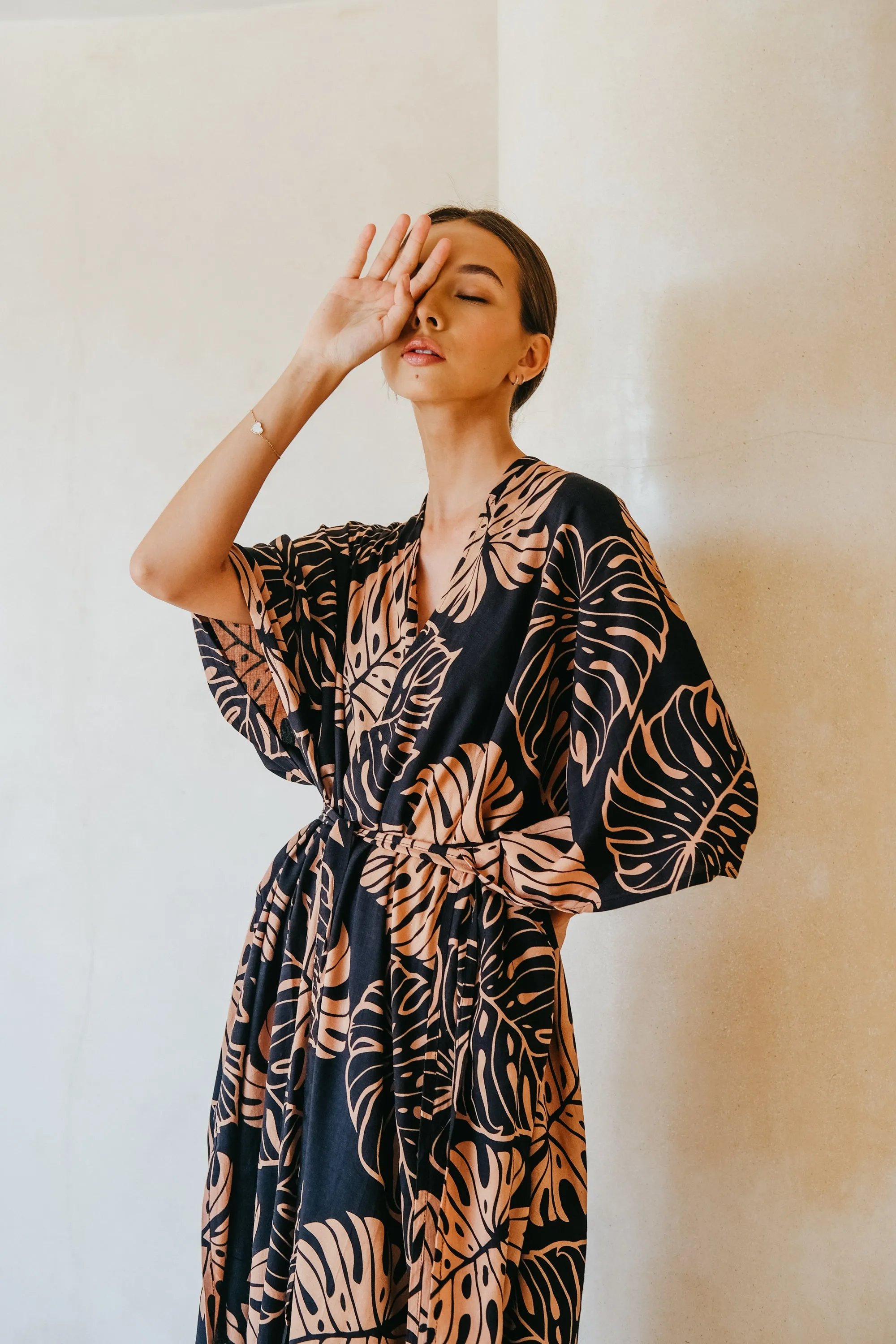 Tropical Palm Leaf Kimono in Black