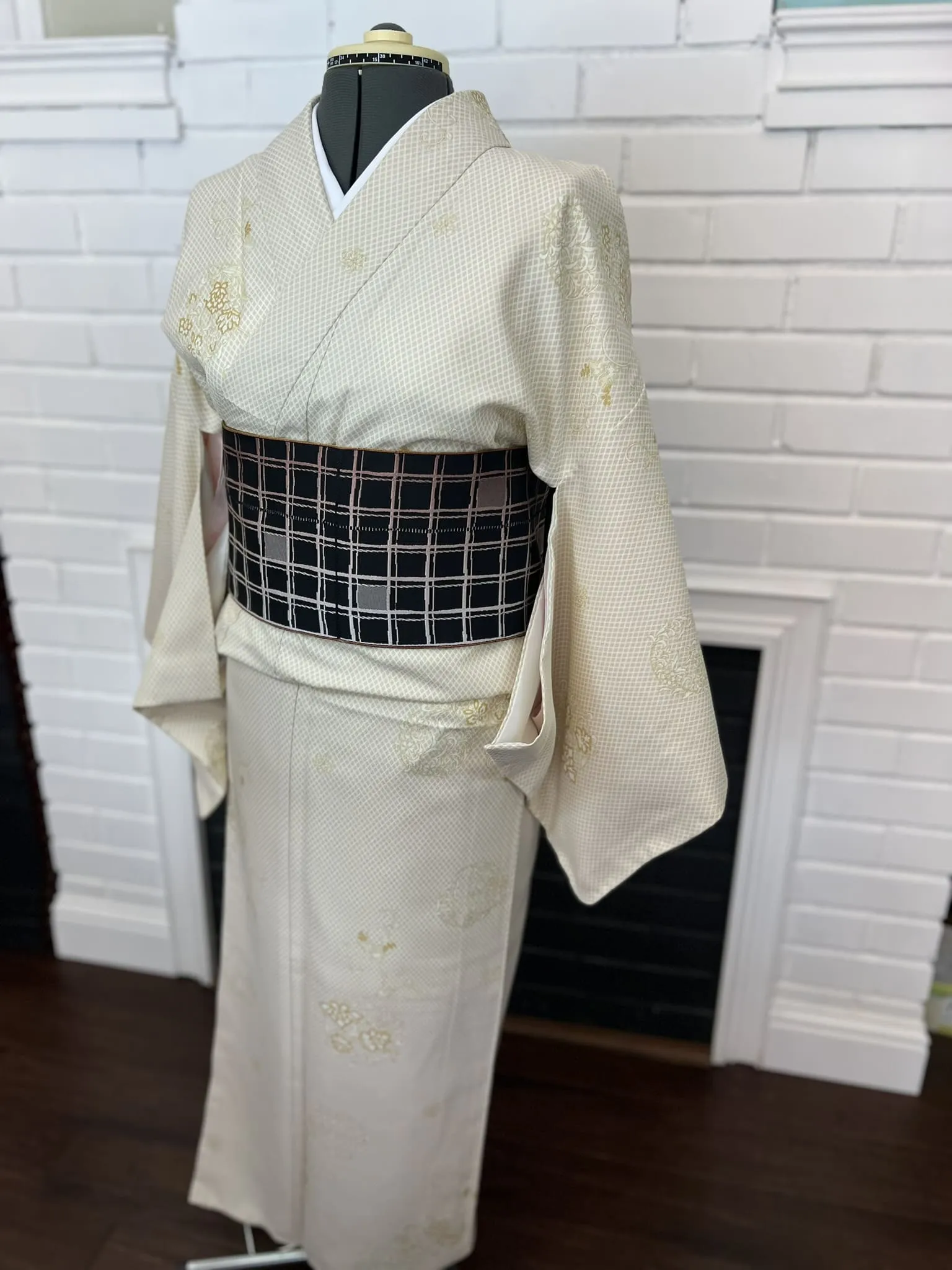 WASHABLE KIMONO and OBI 2 pc set, Lotus flower, Size: M / Japanese Traditional Women's Kimono and Han-haba Obi