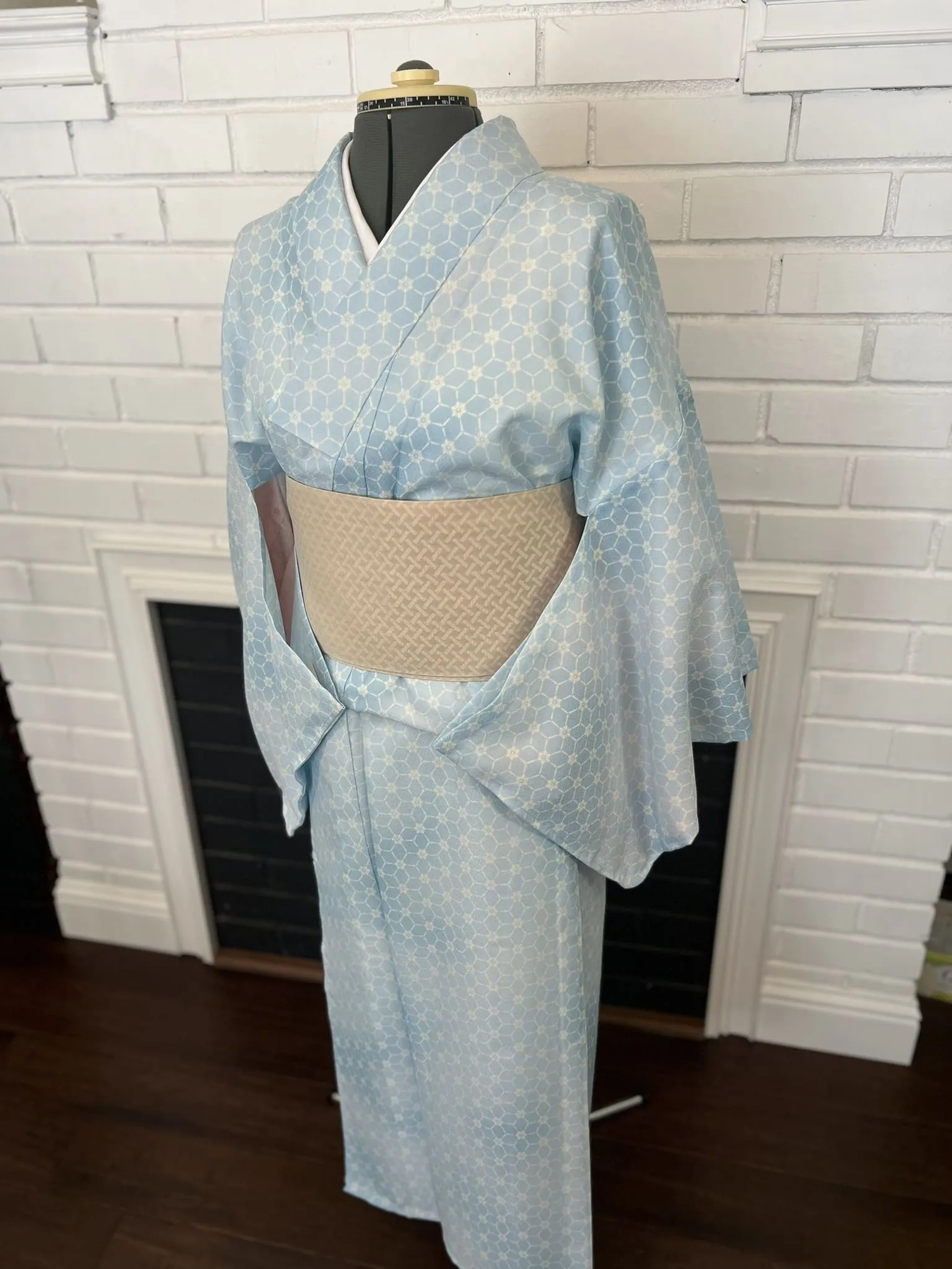 WASHABLE KIMONO and OBI 2 pc set, Modern Floral, Size: M / Japanese Traditional Women's Summer Kimono and Reversible Han-haba Obi