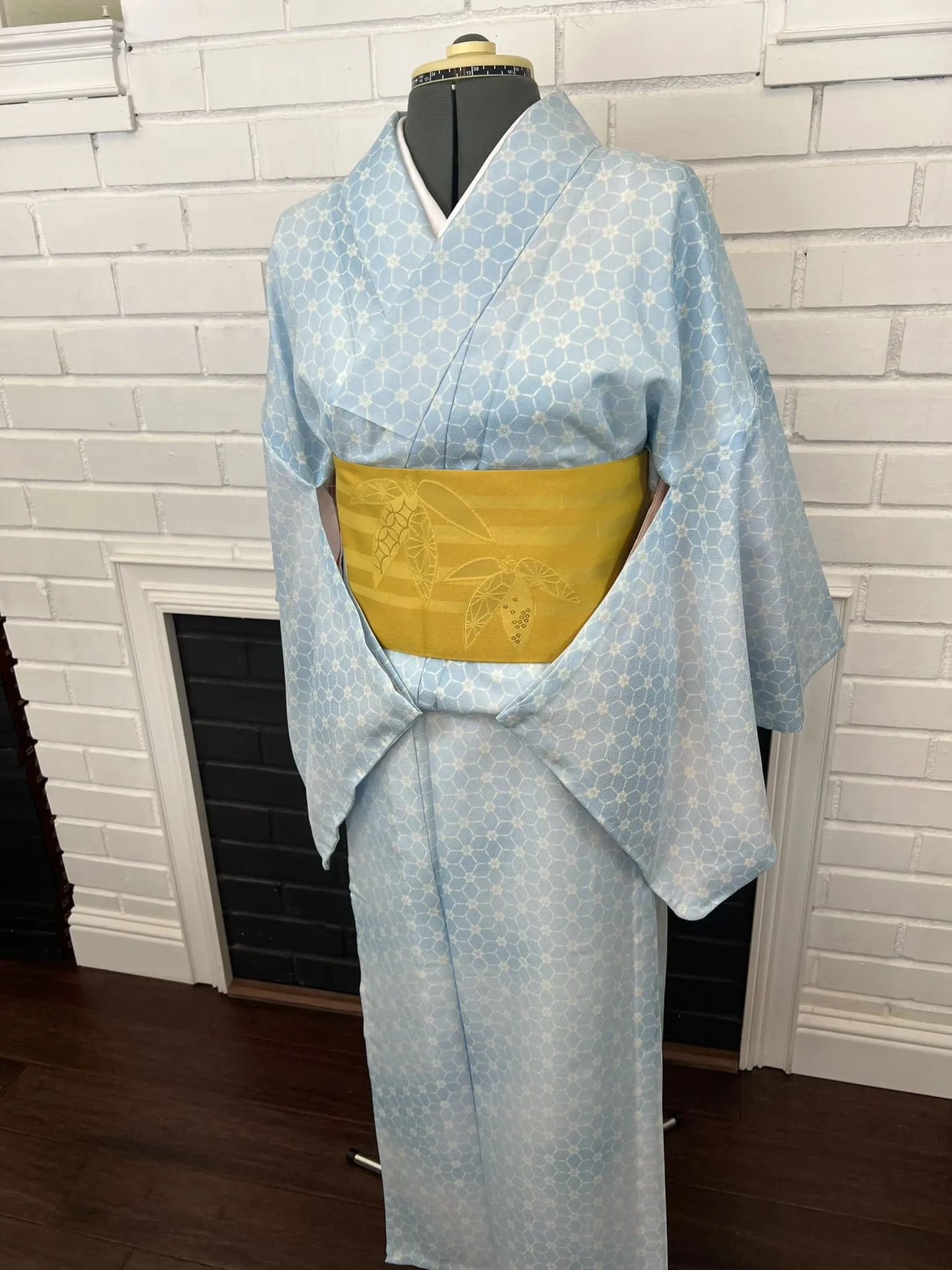 WASHABLE KIMONO and OBI 2 pc set, Modern Floral, Size: M / Japanese Traditional Women's Summer Kimono and Reversible Han-haba Obi